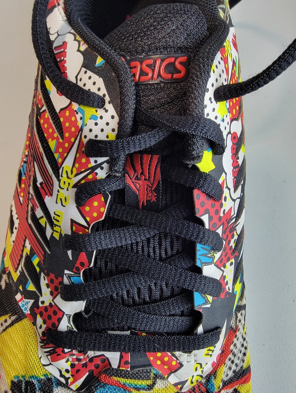 Asics Fuse X Comic Edition Running Shoes Sneakers Men's Size 10 T6K3N - Picture 2 of 13
